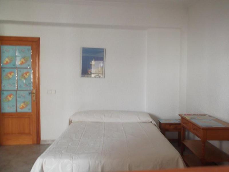 Hotel Casa de Huespedes el Almendro Ibiza Habitación foto